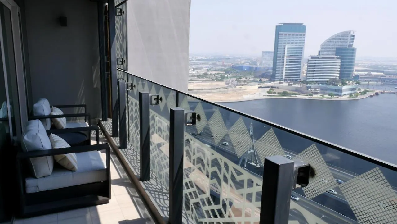 Water Views At Large Luxury One Bed Apartment Dubai 0*,  United Arab Emirates