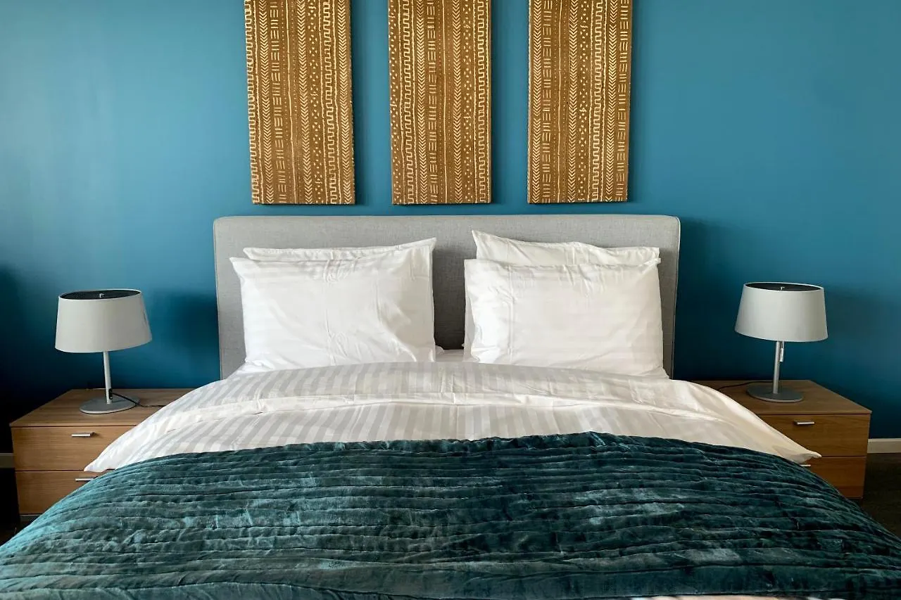 شقة دبي  في Water Views At Large Luxury One Bed 0*,  الإمارات العربية المتحدة